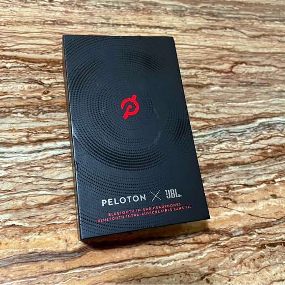 Peloton Black Bluetooth in Ear Headphones - Picture 1 of 6